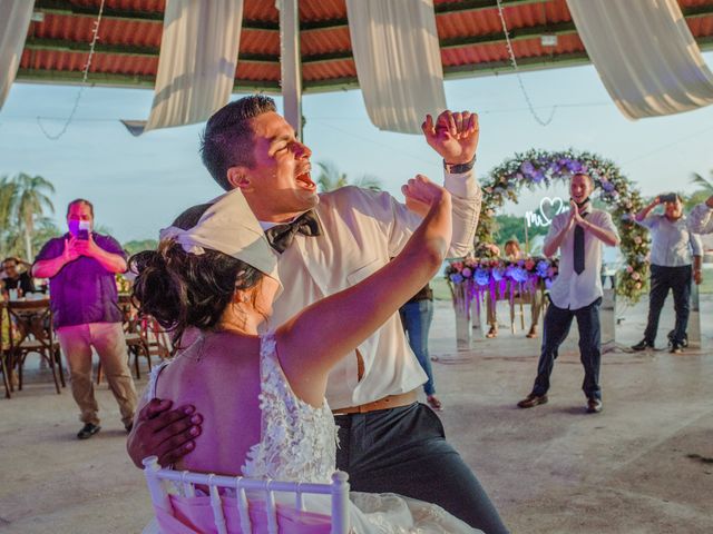 La boda de Karen y Gabriel en Coatzacoalcos, Veracruz 36