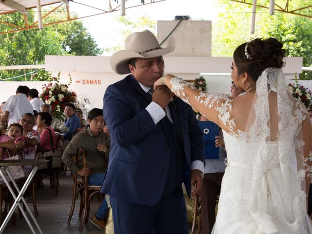 La boda de Juan y Esther en Tecoh, Yucatán 4