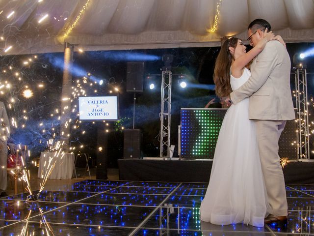 La boda de Antonio y Valeria en Xochimilco, Ciudad de México 6