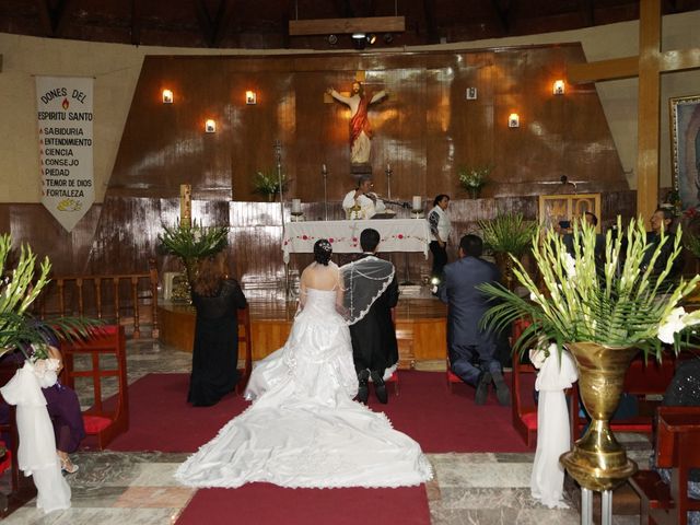 La boda de Erik   y Jazmín   en Iztapalapa, Ciudad de México 23