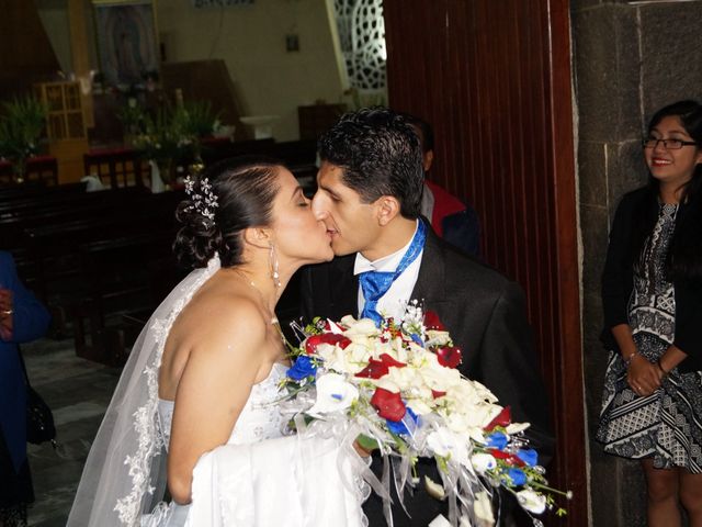 La boda de Erik   y Jazmín   en Iztapalapa, Ciudad de México 28