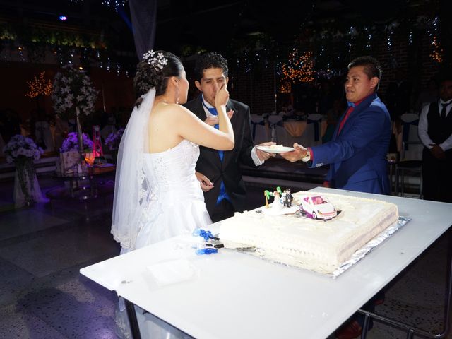 La boda de Erik   y Jazmín   en Iztapalapa, Ciudad de México 43