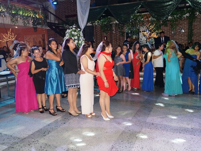 La boda de Erik   y Jazmín   en Iztapalapa, Ciudad de México 71