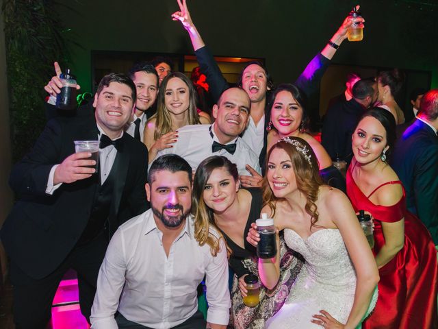 La boda de Omar Vigueras y Lili Benavides en Monterrey, Nuevo León 39