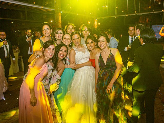 La boda de Priscilla y Benjamín en Jocotepec, Jalisco 11