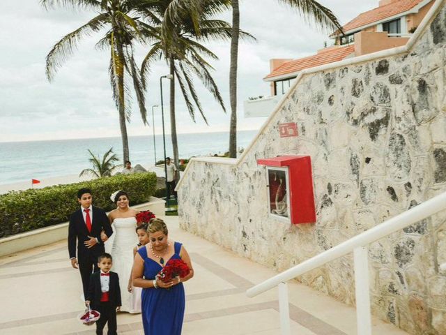 La boda de Javier y Kerén en Cancún, Quintana Roo 14