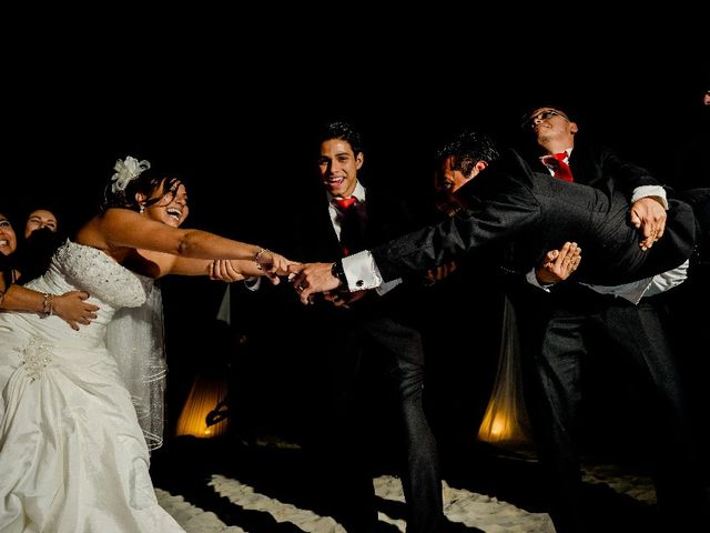 La boda de Javier y Kerén en Cancún, Quintana Roo 19