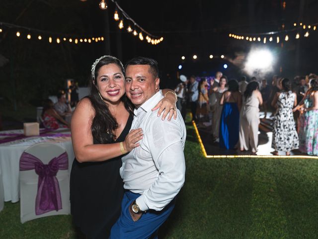 La boda de Leyver y Vecky en Huatulco, Oaxaca 18