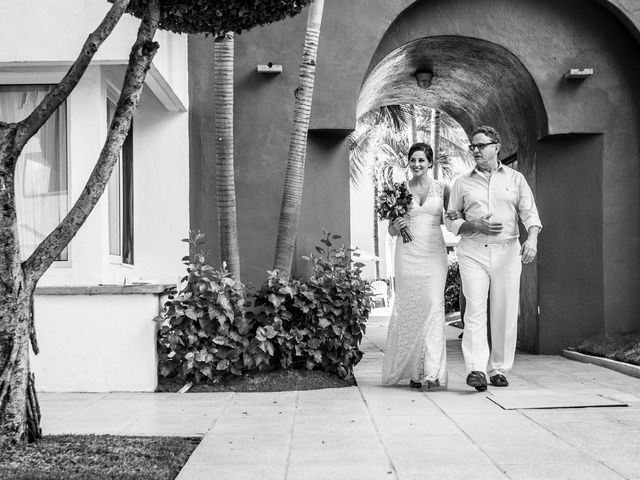 La boda de Phill y Lara en Bahía de Banderas, Nayarit 18