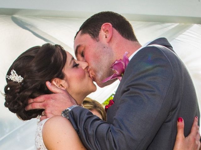 La boda de Phill y Lara en Bahía de Banderas, Nayarit 20