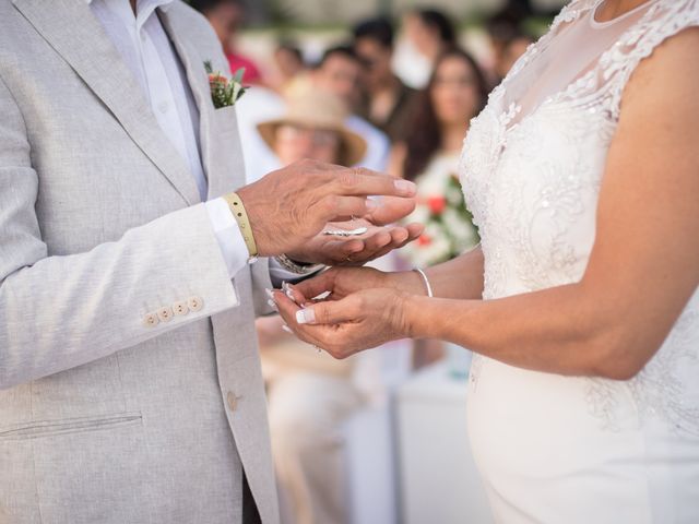 La boda de Francisco y Luzma en Ixtapa Zihuatanejo, Guerrero 5