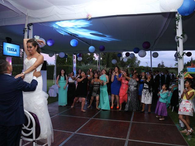 La boda de J. Luis y Angie en Tepotzotlán, Estado México 35