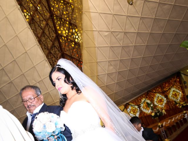 La boda de Salvador y Marisol en Iztapalapa, Ciudad de México 30