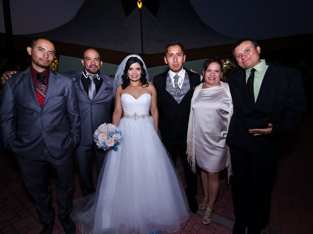 La boda de Salvador y Marisol en Iztapalapa, Ciudad de México 60
