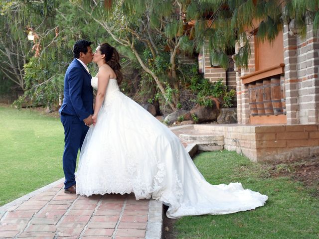 La boda de Rafael y Roxana en Jocotepec, Jalisco 247
