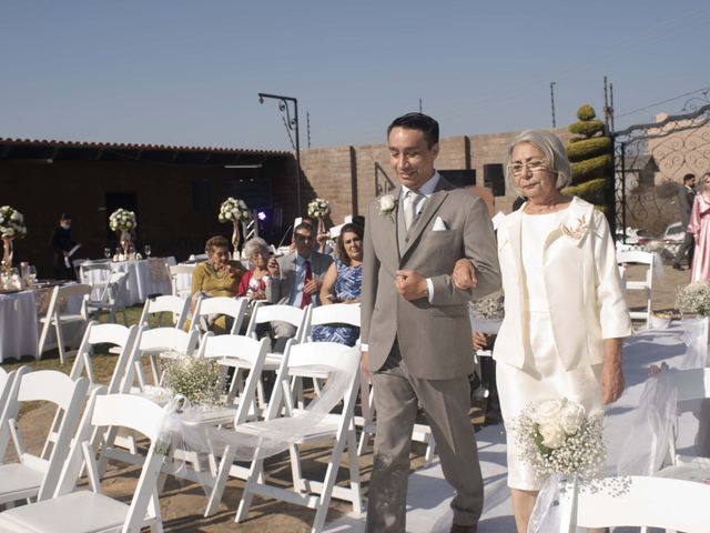 La boda de Giovanni y Sarvia en Rosarito, Baja California 22