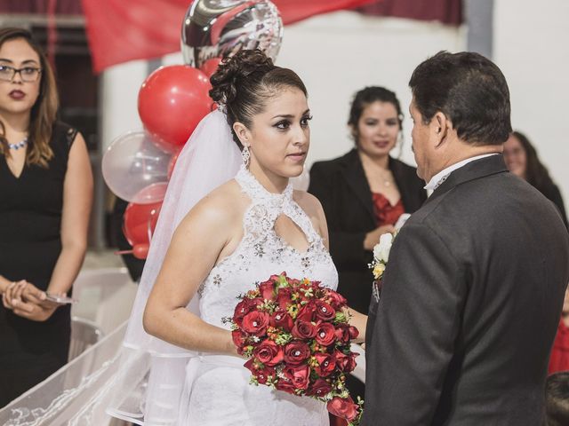 La boda de Juan y Cilia en Salamanca, Guanajuato 15