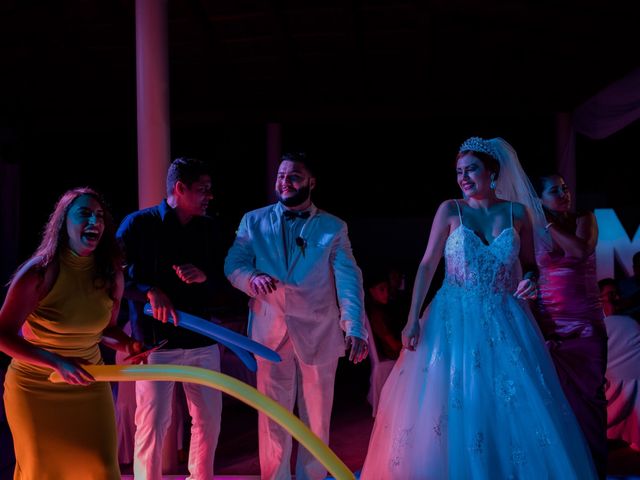 La boda de Marco  y Jocelyn  en Ixtapa Zihuatanejo, Guerrero 55