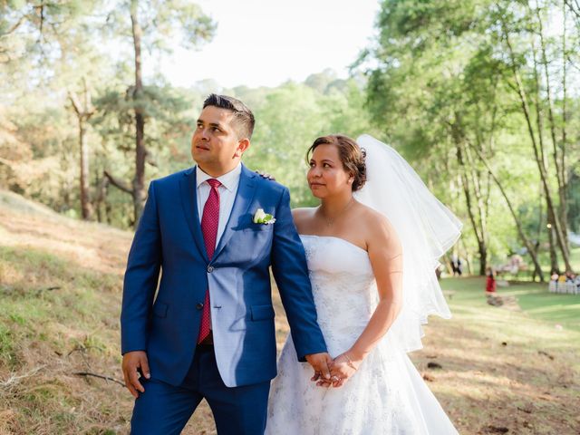La boda de Erick y Jessica en Amanalco, Estado México 32
