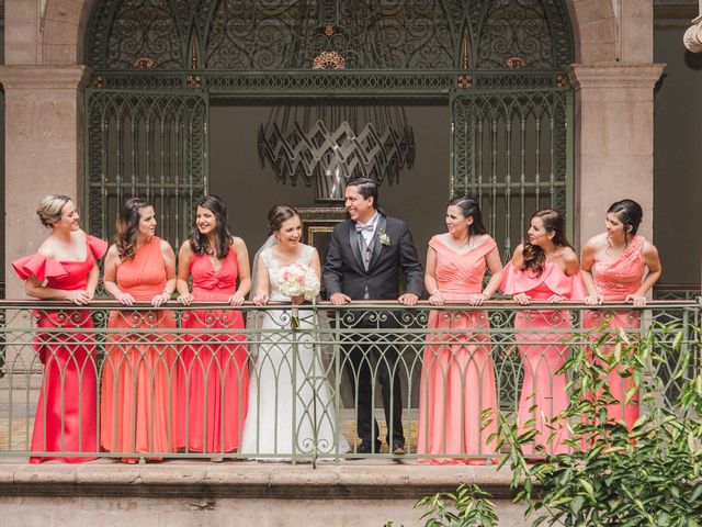La boda de Jonathan y Lizeth en Morelia, Michoacán 10