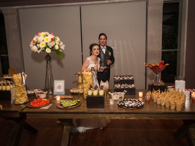 La boda de Jonathan y Lizeth en Morelia, Michoacán 30