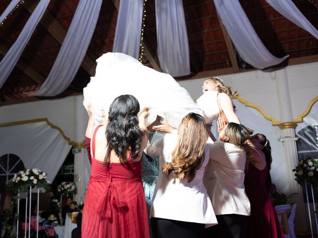 La boda de Juan Carlos y Sarai en Almoloya de Alquisiras, Estado México 59