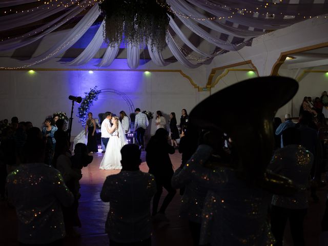 La boda de Juan Carlos y Sarai en Almoloya de Alquisiras, Estado México 69