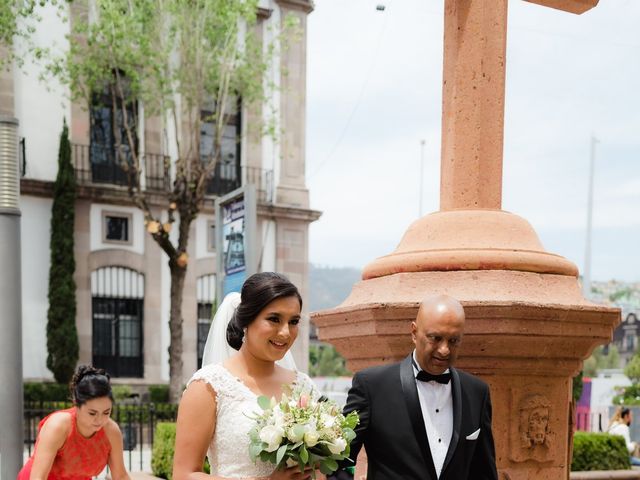 La boda de Miguel y Diana en Almoloya de Juárez, Estado México 16