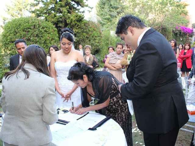 La boda de Carlos  y Elizabeth  en Cuajimalpa, Ciudad de México 30