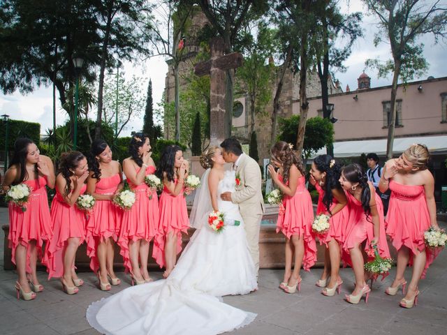 La boda de Adrián y Norma en Tultitlán, Estado México 12