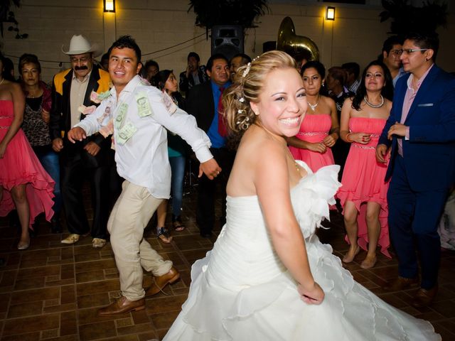 La boda de Adrián y Norma en Tultitlán, Estado México 24