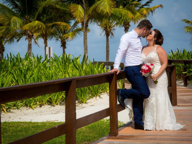 La boda de Kyle y Nina en Cancún, Quintana Roo 17