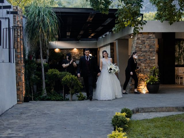 La boda de Adrian y Mara en Santiago, Nuevo León 63