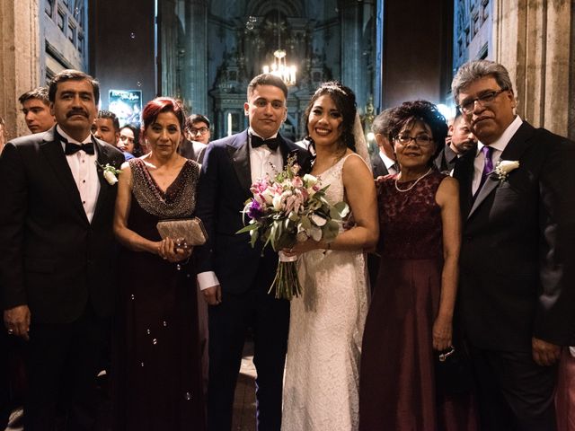 La boda de José Manuel y Adriana en Centro, Ciudad de México 10
