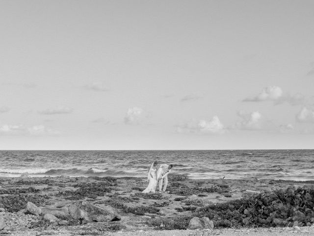 La boda de Daniel y Klaudia en Tulum, Quintana Roo 25