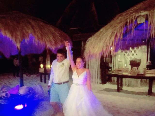 La boda de Jesús  y Montserrat en Playa del Carmen, Quintana Roo 26