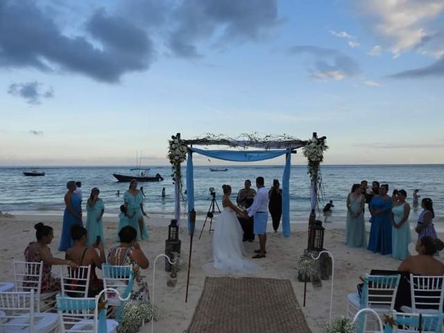 La boda de Jesús  y Montserrat en Playa del Carmen, Quintana Roo 37