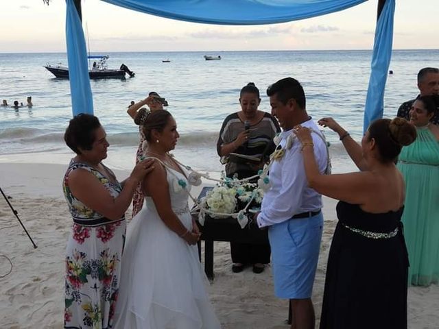 La boda de Jesús  y Montserrat en Playa del Carmen, Quintana Roo 40