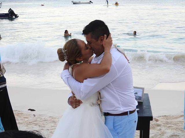 La boda de Jesús  y Montserrat en Playa del Carmen, Quintana Roo 42