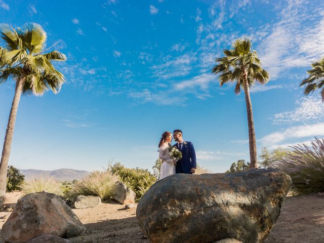 La boda de Jonathan y Danika en Ensenada, Baja California 4