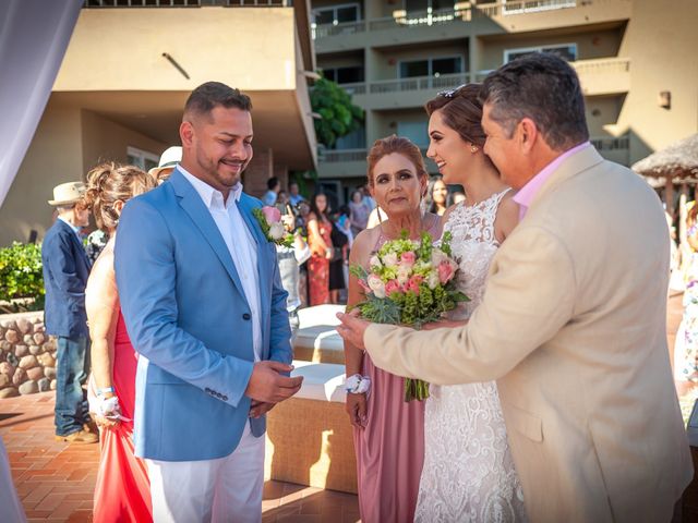 La boda de Marcos y Brigitte en Mazatlán, Sinaloa 14