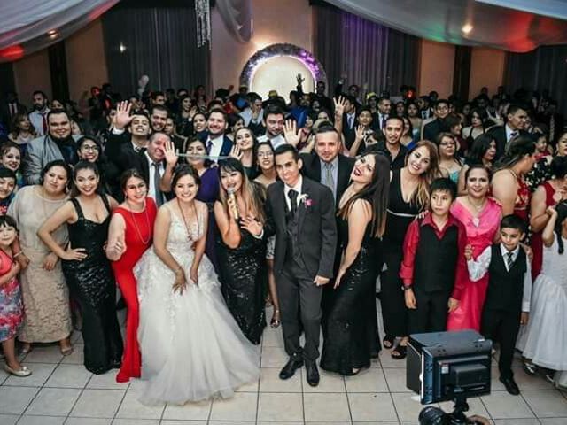 La boda de Víctor Hugo  y Yisela Yadira en Saltillo, Coahuila 5