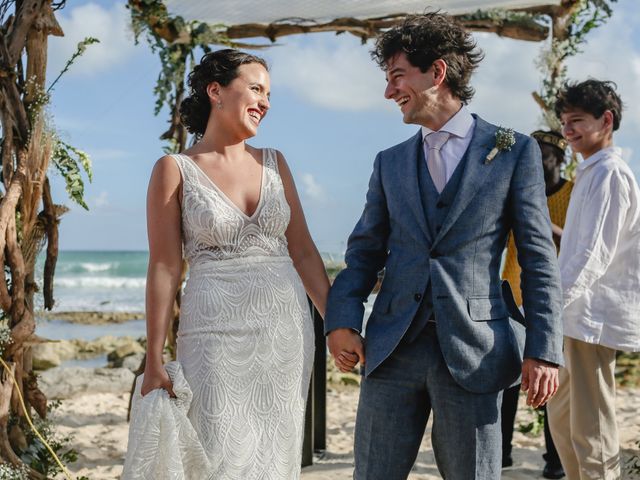 La boda de Carlos y Adriana en Playa del Carmen, Quintana Roo 142