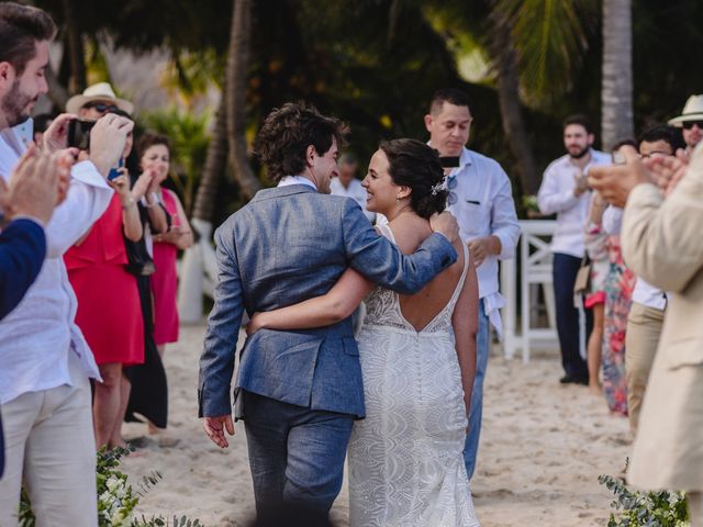 La boda de Carlos y Adriana en Playa del Carmen, Quintana Roo 159