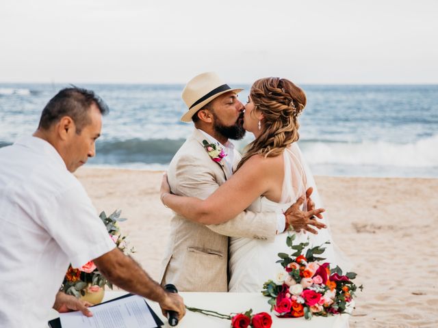 La boda de Joel y Sony en Huatulco, Oaxaca 31