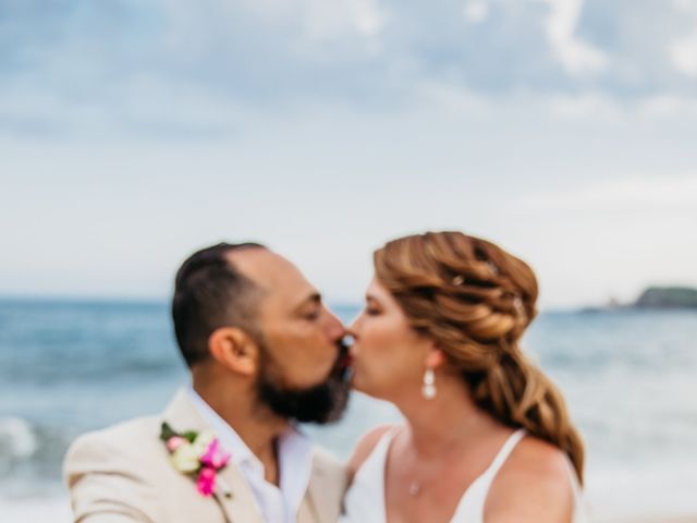 La boda de Joel y Sony en Huatulco, Oaxaca 51