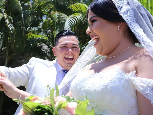 La boda de Omar  y Elisa   en Mazatlán, Sinaloa 11