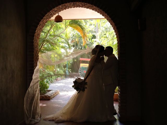 La boda de Omar  y Elisa   en Mazatlán, Sinaloa 15