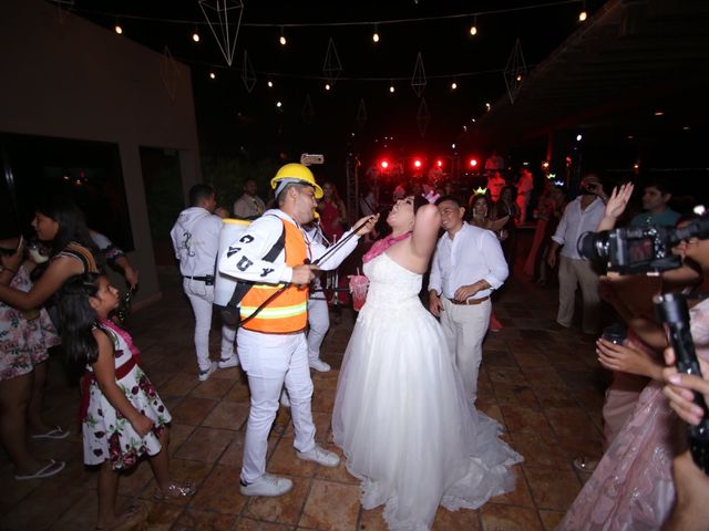 La boda de Omar  y Elisa   en Mazatlán, Sinaloa 30