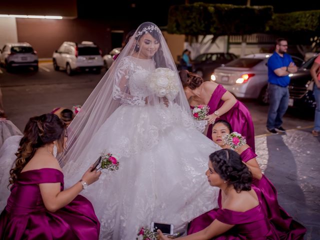 La boda de Carlos  y Jazmín  en Minatitlán, Veracruz 28